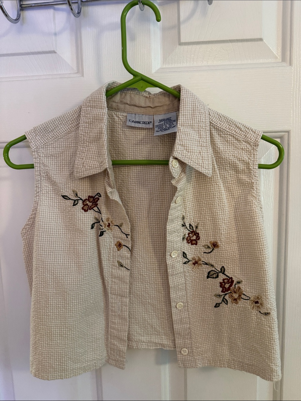 croft & barrow Cream Sleeveless Button-Down Top with Floral Embroidery